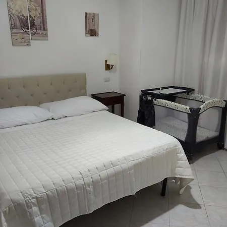 Dual - 4 Posti Letto - Aeroporto E Fiera - Self Check-in * 菲乌米奇诺